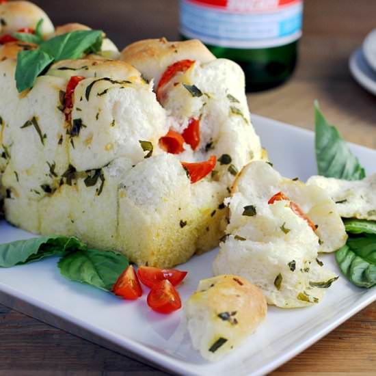 Caprese Pull-Apart Bread