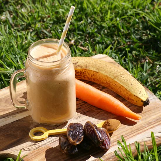 Healthy Vegan Carrot Cake Smoothie