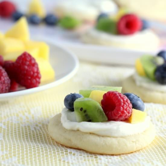 Sugar Cookie Fruit Pizzas