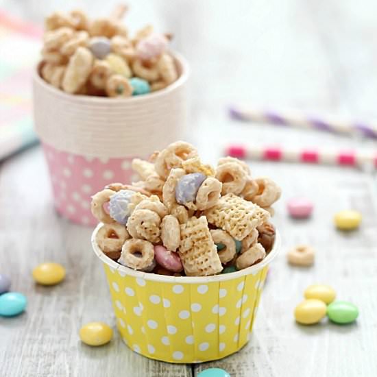 Bunny Bait Easter Snack Mix
