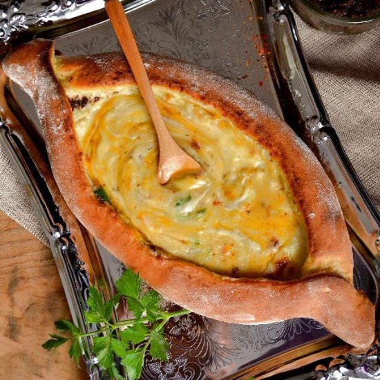 Ajarian Khachapuri