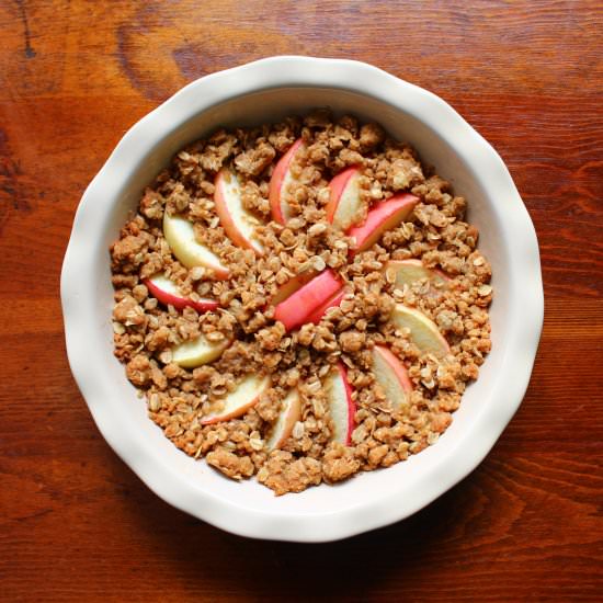 Easy Apple Crumble with Oats