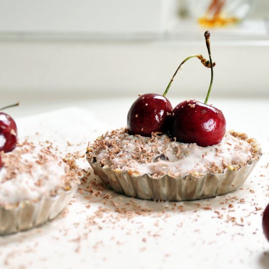 Vegan Cherry-Coconut Cream Tarts