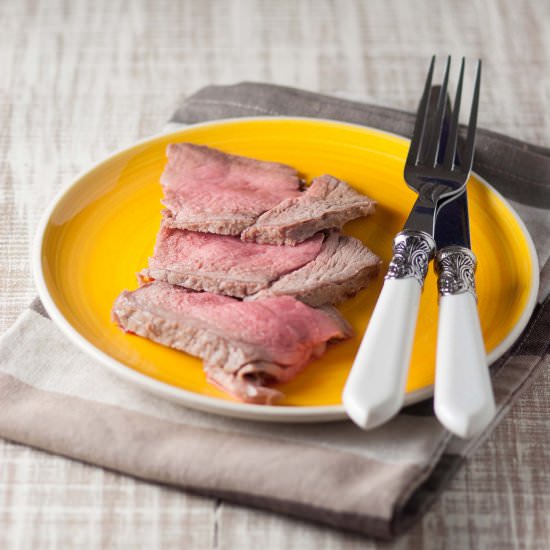 Roast-beef cooked in salt