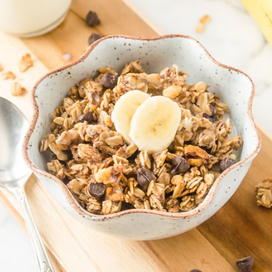 Banana Chocolate Chip Granola