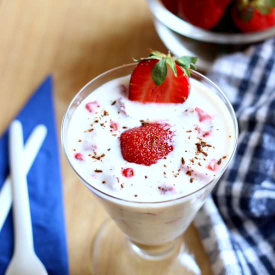 Strawberry Yogurt Raita