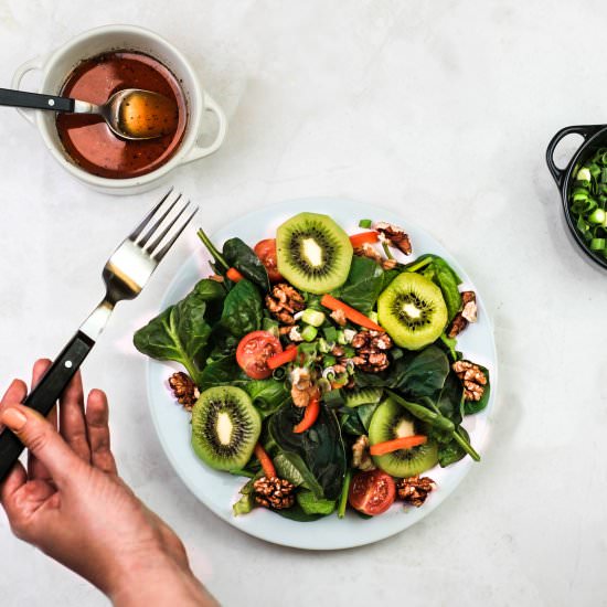 Skinny Kiwi & Walnut Salad