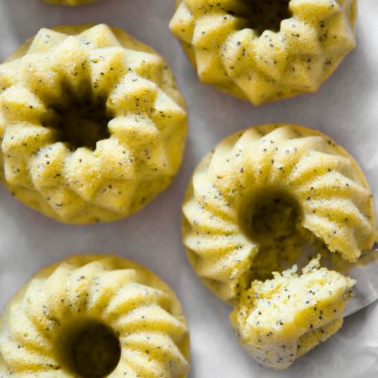 Lemon-Poppy Seeds Mini Bundt Cakes