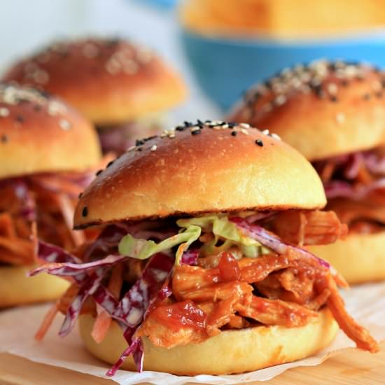 Baked Pulled Chicken Sliders