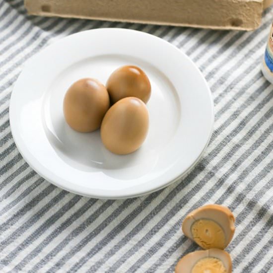 Slow Cooker Korean Sauna Style Eggs