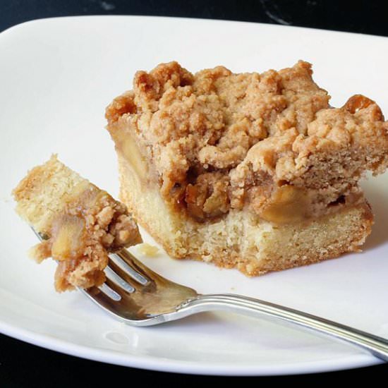 To Die For Apple Pie Bars