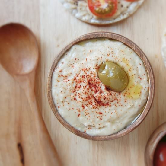 2 Minute White Bean Hummus