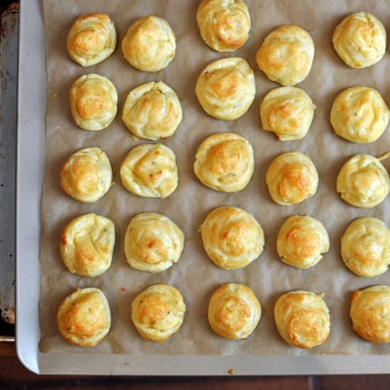 Gougères (French Cheese Puffs)