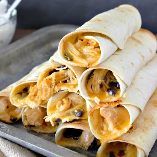Slow Cooker Chicken Nacho Taquitos