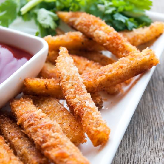 Coconut crusted raw plantain fries