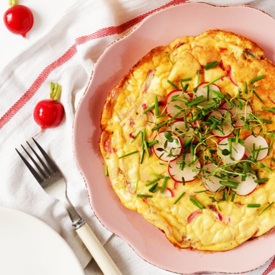 Frittata with radish and ham