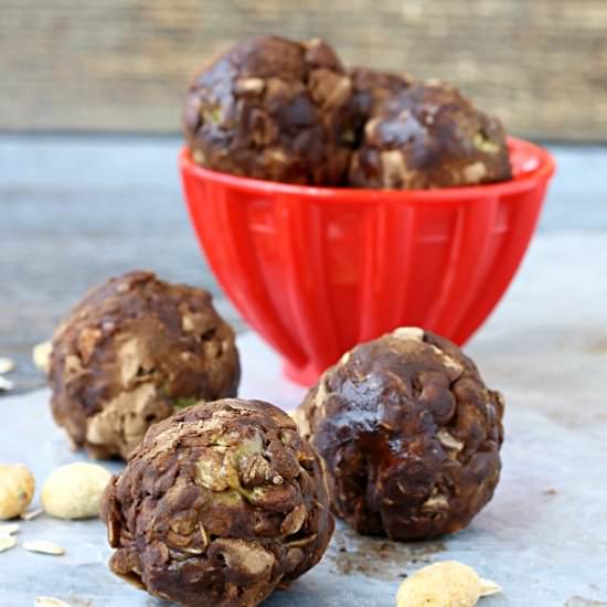 Matcha Peanut Butter Energy Balls