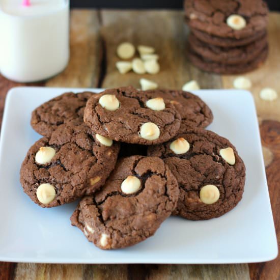 Chocolate White Choc Chip Cookie