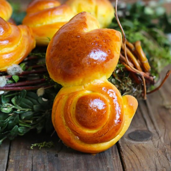 Easter Brioche Bunnies with Saffron