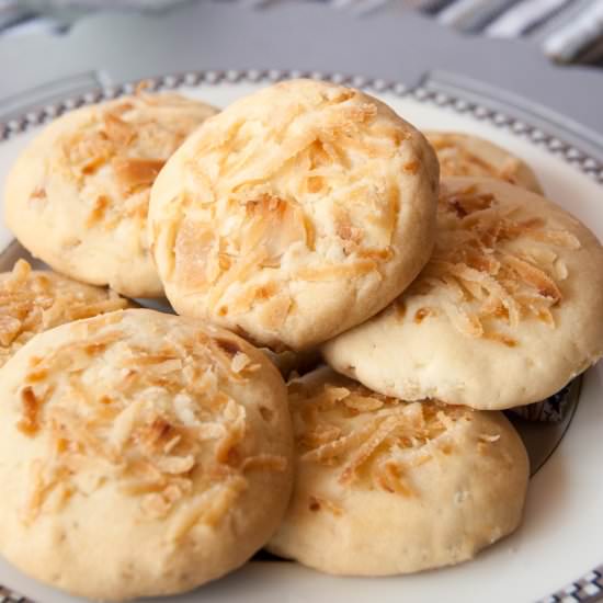 Eggless Coconut Cookies