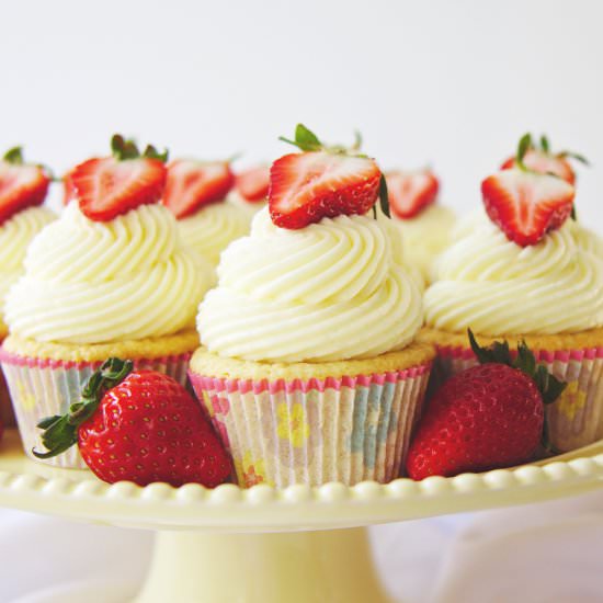 Fluffy Coconut Cupcakes