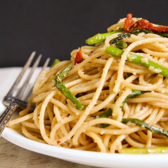 Asparagus Sun-Dried Tomato Pasta