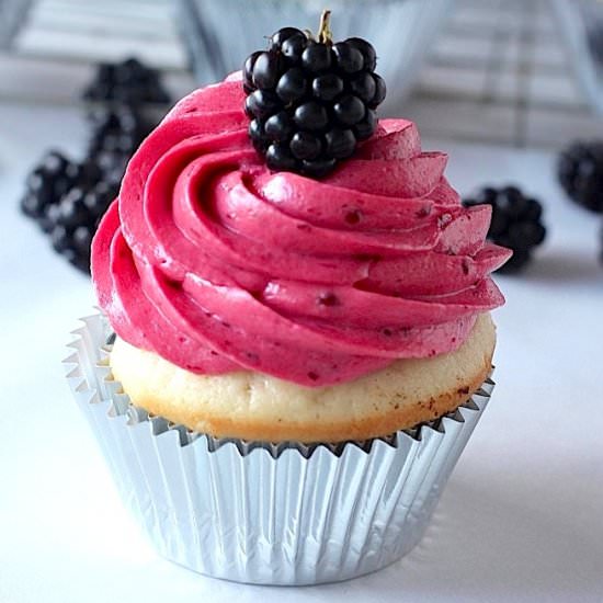 Lemon Cupcakes w Blackberry Frosting