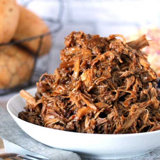 Slow Cooker Pulled Pork Sandwiches