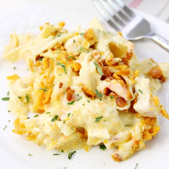 Cheesy Chicken Noodle Casserole