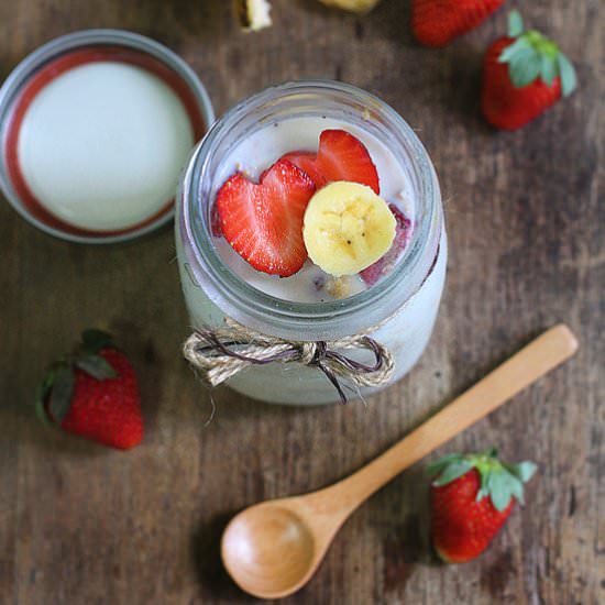 Strawberry Banana Overnight Oats