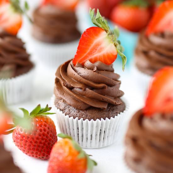 Whipped Chocolate Ganache Frosting