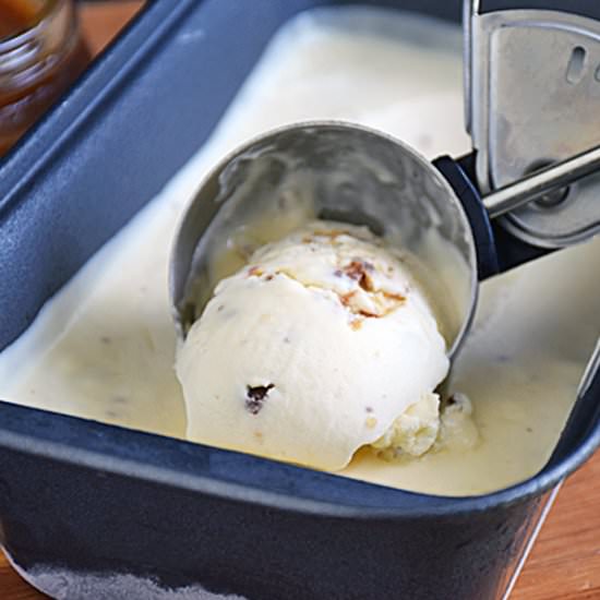 Easy Snickers Ice Cream
