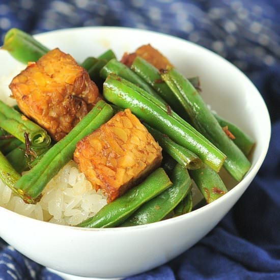 Green Beans and Tempeh in XO Sauce