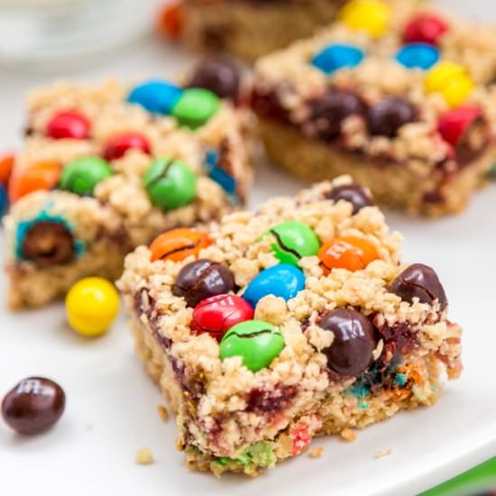 Crispy Oatmeal Raspberry Bars