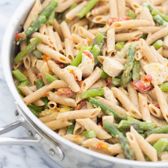 Creamy Lemon Pasta with Asparagus