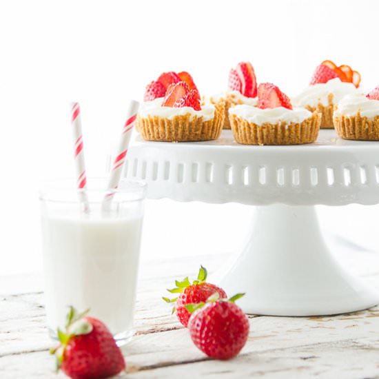 Strawberry Cheesecake Bites