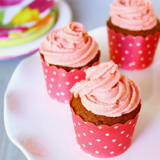 Strawberry Cupcakes With Frosting
