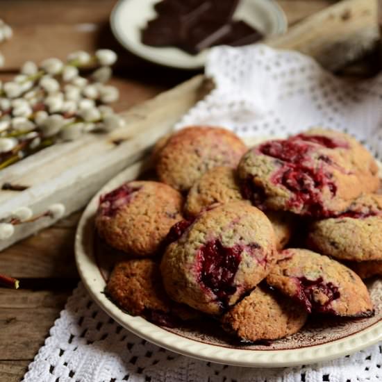 Cookies with Cherries and Chocolate