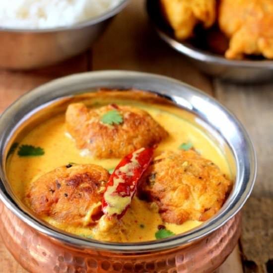 Punjabi Kadhi Pakora