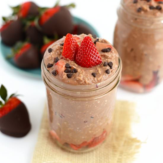 Chocolate Covered Strawberry Oats