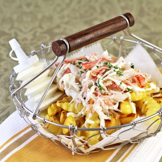 Garlic Fries with Crab and Aioli