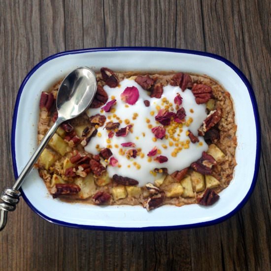 Spiced Apple Baked Oats