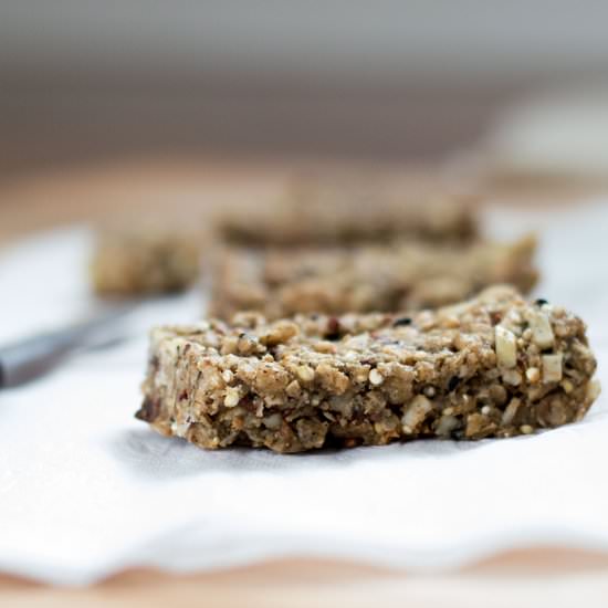 Sesame & Almond Granola Bars