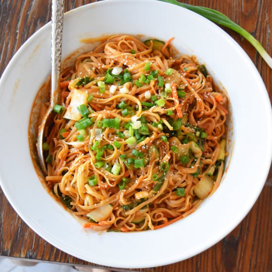 Spicy Peanut Thai Noodles