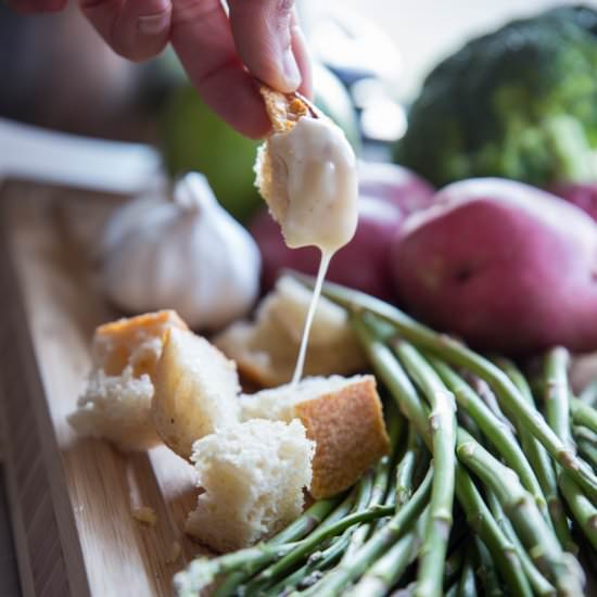 Melting Pot Swiss Fondue