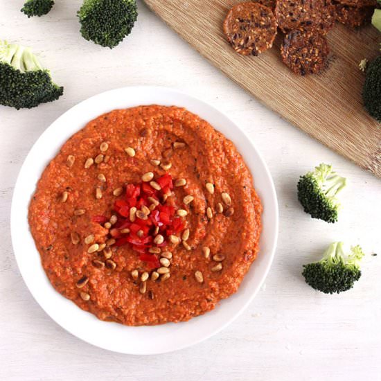 Roasted red pepper hummus