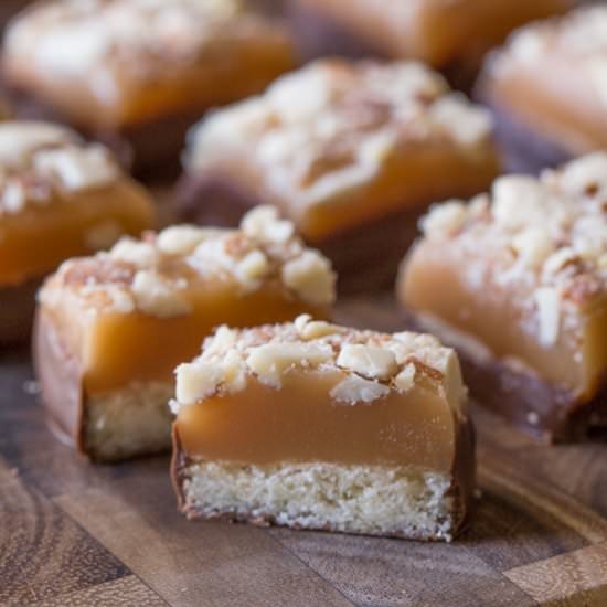 Caramel Almond Shortbread Bites