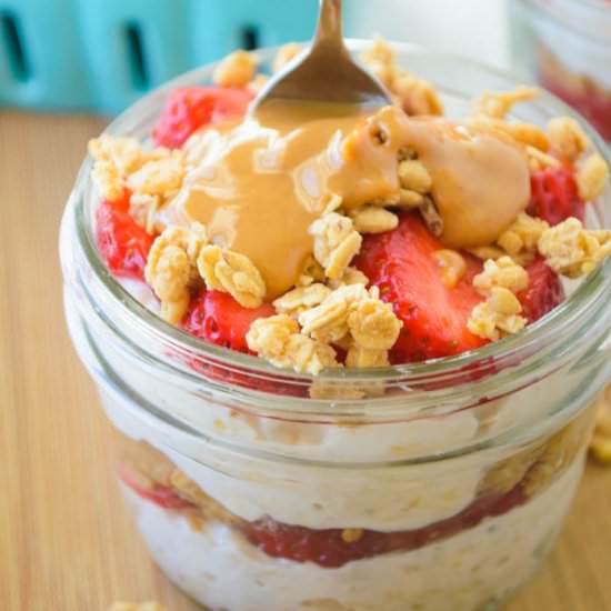 Banana Berry Overnight Oats Parfait