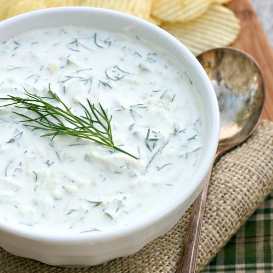Cucumber Dill Greek Yogurt Dip