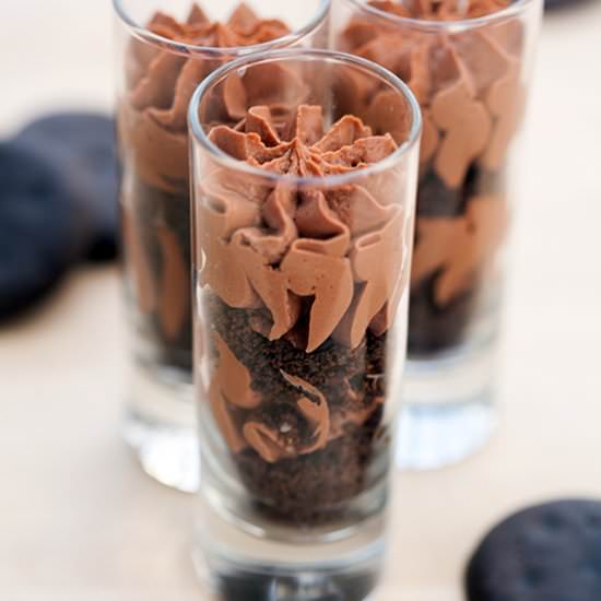 Mini Thin Mint Cheesecake Parfaits